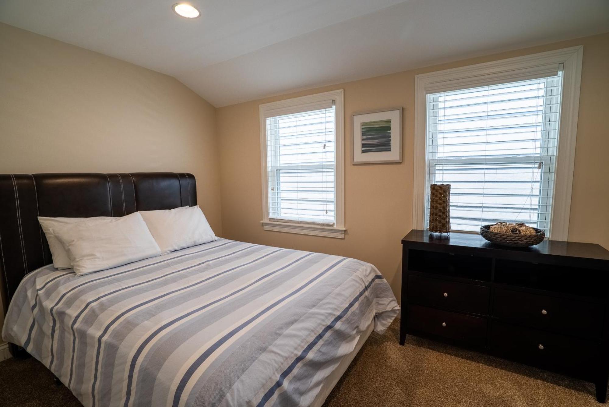 Roscoe Village Guesthouse Chicago Bilik gambar