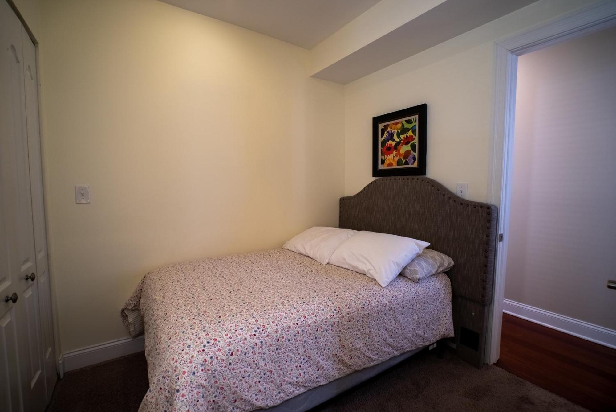 Roscoe Village Guesthouse Chicago Bilik gambar