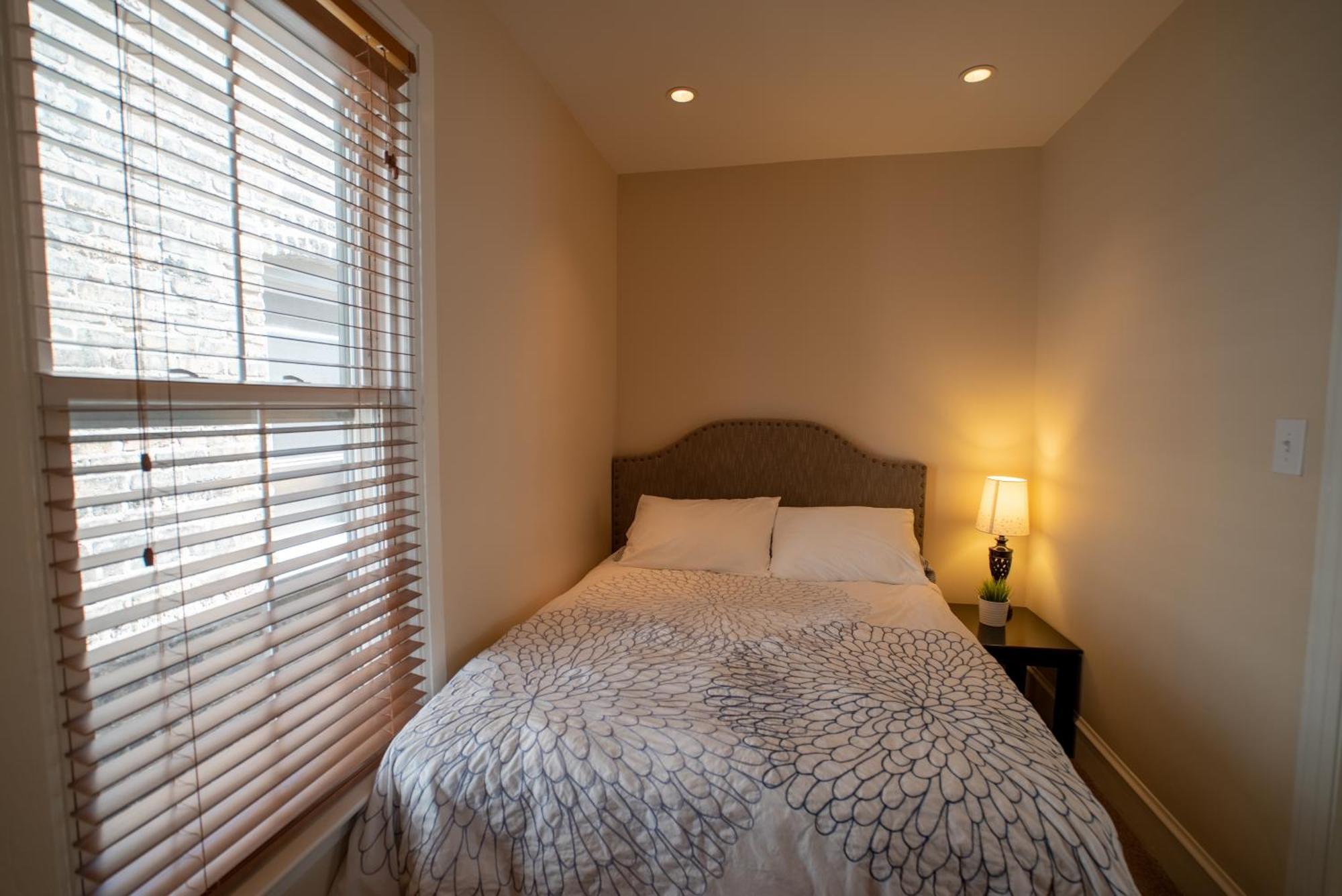 Roscoe Village Guesthouse Chicago Bilik gambar