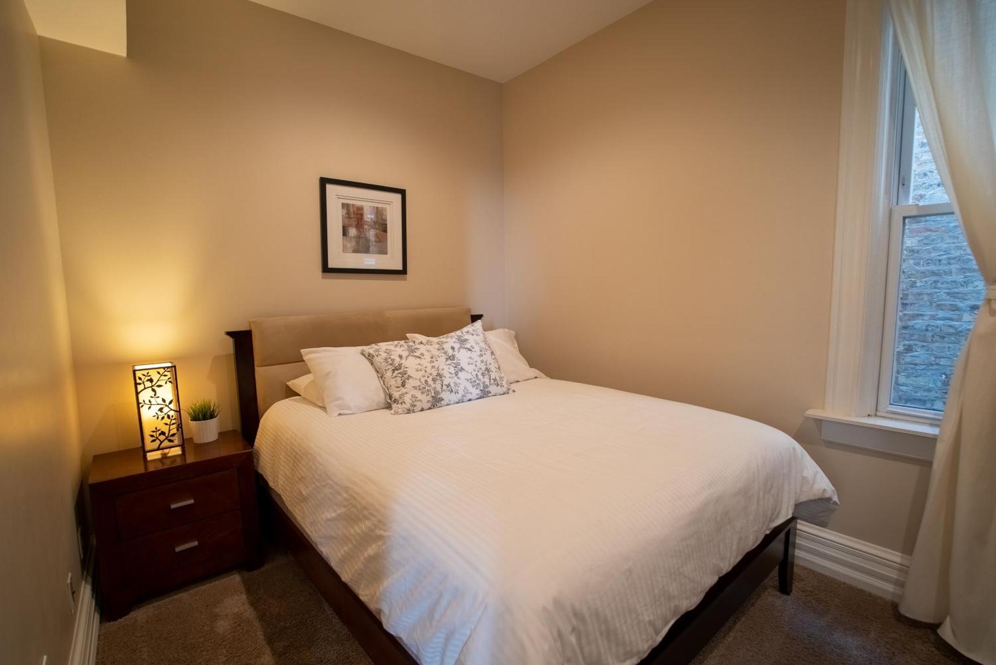 Roscoe Village Guesthouse Chicago Bilik gambar